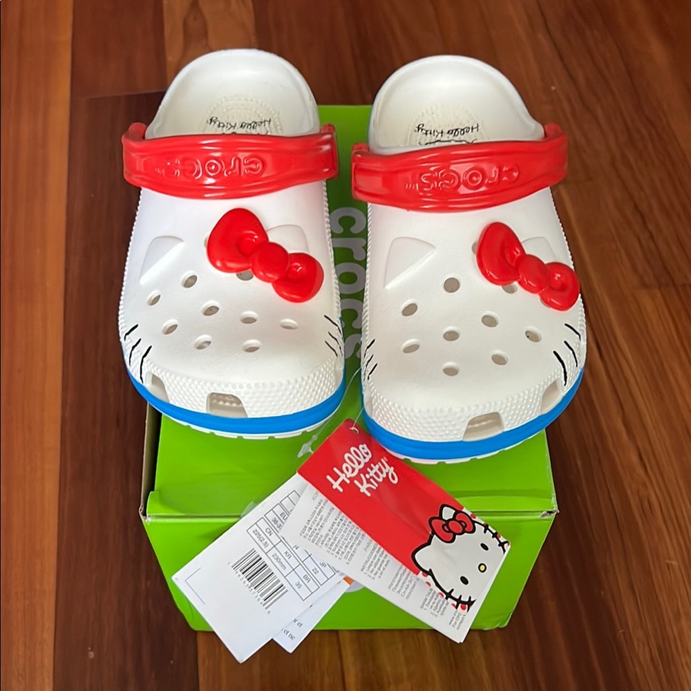 Hello Kitty Crocs